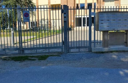 Calambrone Apartment | Trilocale Nr 8: Family-Friendly Retreat with Pool Access