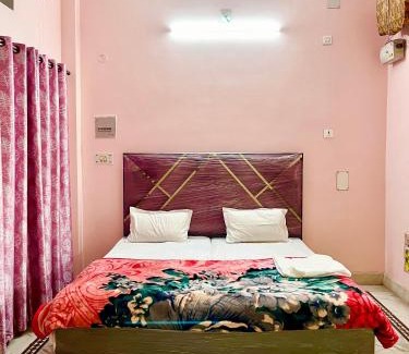 Varanasi House | Trilok Residency - Dashashwamedh Ghat - Varanasi