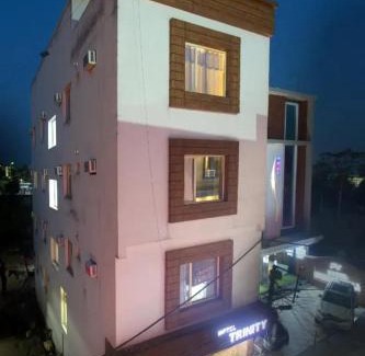 Katra Hotel | Budget-Friendly Stay at Trimrooms Trinity Katra with Breakfast