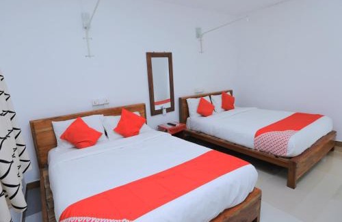Trincomalee Hotel | Beachfront Trinco Star Cabana with Pool and Ocean View