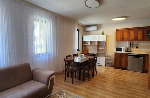 Kvartal Noviya Grad Apartment | Trinity Apartment & Pool with Spa Near Center