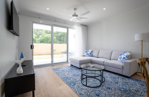Trinity Beach Apartment | Trinity Collective - Cozy One Bedroom Apartment with Ocean View