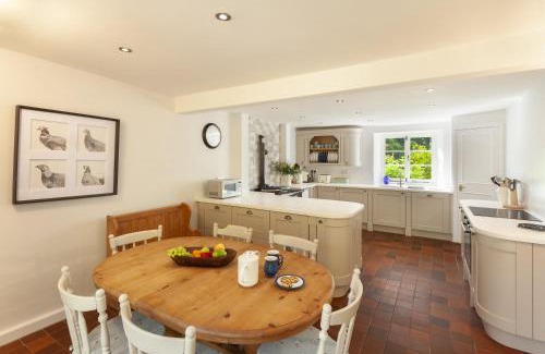 Roadwater House | Discover Trinity Cottage in Roadwater: Pet & Child Friendly