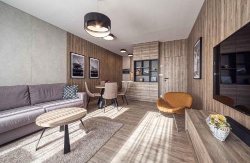 Stary Smokovec Apartment | Top-Rated Trio Tatry Superior with Family-Friendly Dining