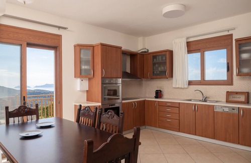 Triopetra Villa | Pet-Friendly Oceanfront Villas at Triopetra - Guest Rated 10/10