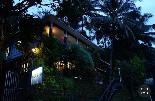 Manjoora House | Relax at Tripgraam Chill Wind: Family-Friendly Getaway