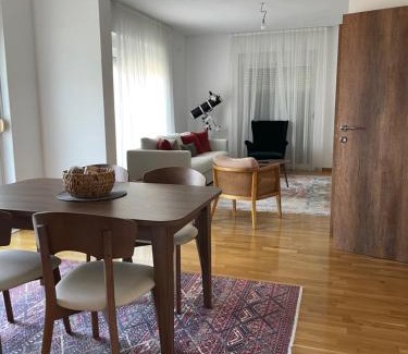 Gjerana House | Triple E Stay