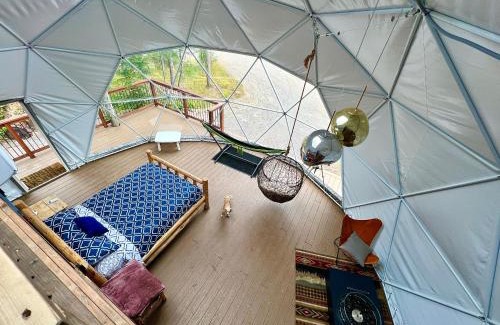 West Glacier Resort | Relax at Triple Gs Resort - Geodome 10, Pet Friendly Getaway