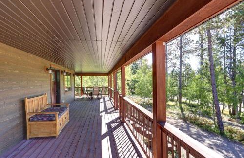 Lead House | Inviting Triple R Retreat: Family-Friendly with Hot Tub