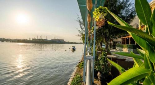 Hoi An Hotel | TRIPLE Riverside Villa Hotel HoiAn