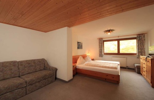 Muehlbach Am Hochkoenig Cabin | Pet Friendly Triple Room at Kopphütte, Alpengasthof - 10/10!