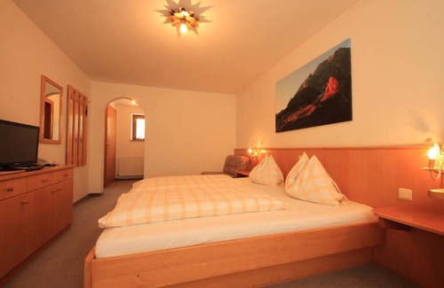 Muehlbach Am Hochkoenig Cabin | Pet Friendly Triple Room at Kopphütte, Alpengasthof - 10/10!
