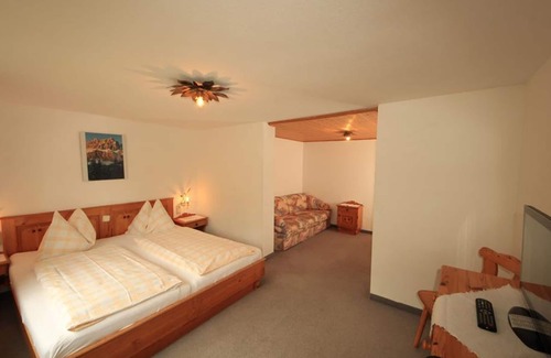 Muehlbach Am Hochkoenig Cabin | Pet Friendly Triple Room at Kopphütte, Alpengasthof - 10/10!