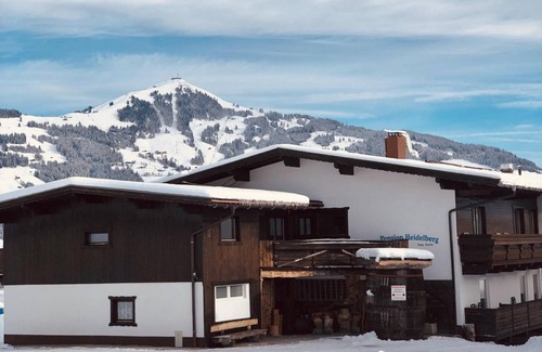 Hopfgarten im Brixental Cottage | Cozy Triple Room with Ocean View at Pension Heidelberg