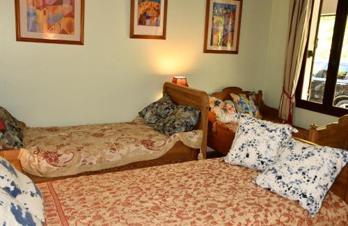 Tanetane Bed & Breakfast | Family-Friendly Triple Room with Breakfast and Ocean View