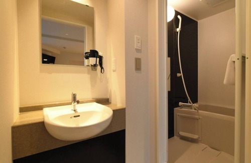 Nara Hotel | Cozy Triple Room with Kitchen in Nara Nara