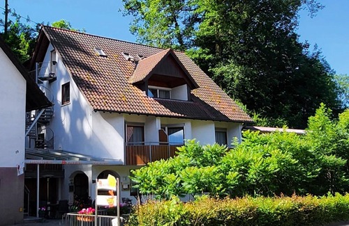 Ohlsbach Apartment | Comfortable Triple Room with Balcony at Gästehaus Eckenfels