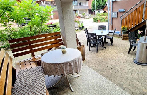 Ohlsbach Apartment | Comfortable Triple Room with Balcony at Gästehaus Eckenfels