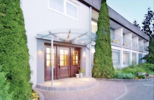 Bodelshausen Apartment | Triple Room with Sofa Bed and Breakfast for Families