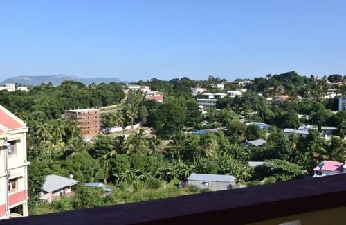 Antsiranana House | Cozy Triple Room with Terrace - Ideal for Families