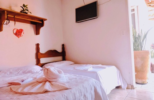 Canto do Mar House | Discover the Topazio Suite for Three in Pousada