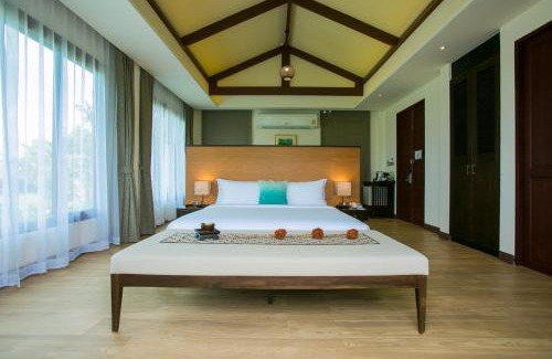 Cha-am Resort | Relaxing Triple Tree Beach Resort with Oceanfront Views