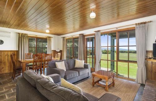 Marengo House | Family-Friendly Retreat at Triplet Cottage #8 - 4 Star Stay