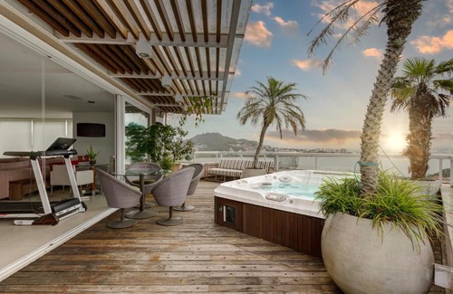Joao Paulo Apartment | Indulge in a Triplex with Hot Tub & Breathtaking Views