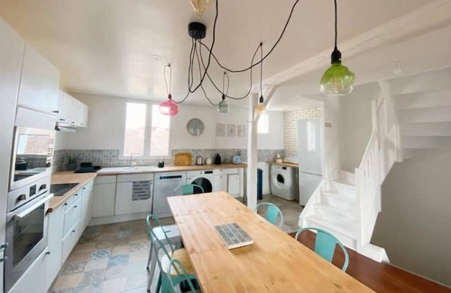 Lognes Apartment | Triplex Cosy à 3 min du RER A et 15 min de Disney