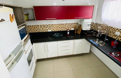 Jardim Ana Maria Apartment | Relaxing Triplex in Enseada with Private Pool and Spa