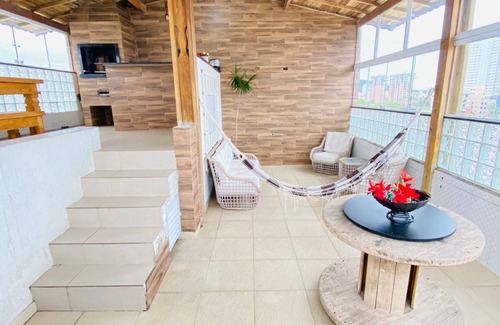 Jardim Ana Maria Apartment | Relaxing Triplex in Enseada with Private Pool and Spa