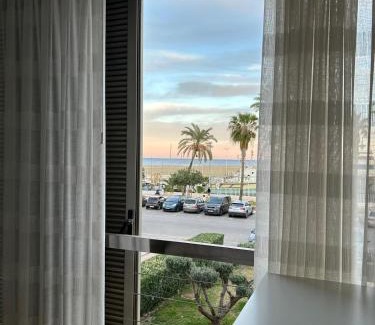 Garrucha House | Oceanfront Triplex with Family-Friendly Amenities