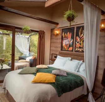 Sirnea House | Cozy Getaway at Tripsylvania Tiny House with Hot Tub