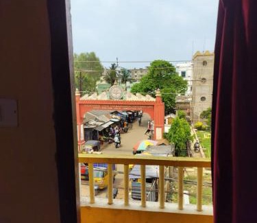 Puri House | Budget-Friendly Stay at Tripureswari Guest House
