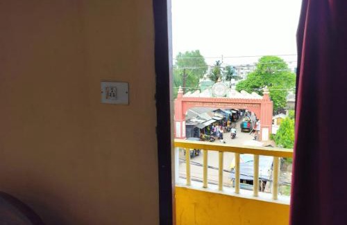 Puri House | Budget-Friendly Stay at Tripureswari Guest House