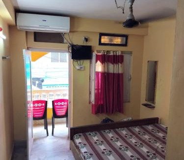 Puri House | Budget-Friendly Stay at Tripureswari Guest House