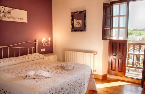 Alfoz de Lloredo Hotel | Trisileja en Posada la Busta