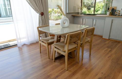 Klerksdorp House | Tristan's Place Guest House: Family-Friendly with Pool & Dining