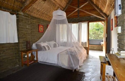 Mbazwana Cabin | Relax at Triton Dive Lodge with Pool & Family Amenities