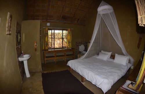 Mbazwana Cabin | Relax at Triton Dive Lodge with Pool & Family Amenities