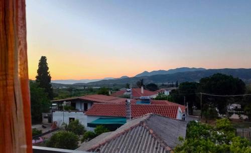 Troezen Apartment | Kid-Friendly Escape at TriΖin - Rated 9.8 by Guests