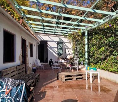 Eslida Ski Chalet | Discover Trocito de Paraíso: Pet-Friendly & Ocean Views