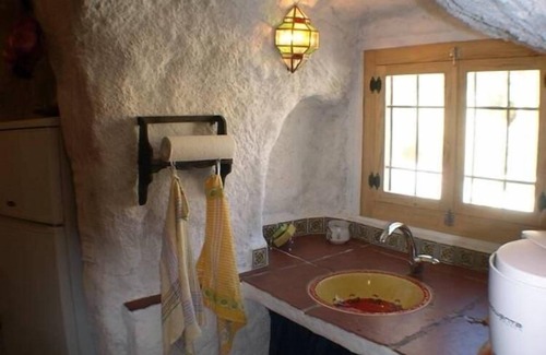 Guadix Cottage | Enchanting Troglodyte House Cueva Almendro in Granada
