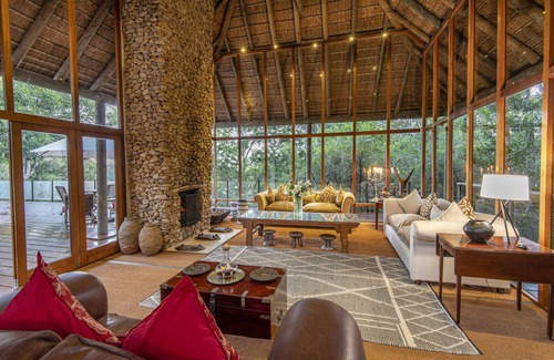 Die Barakke Bed & Breakfast | Relaxing Retreat at Trogon House with Spa and Pool
