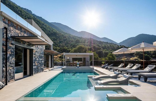 Geropotamos Villa | Experience Troia Villas: 4-Star Oceanfront Retreat