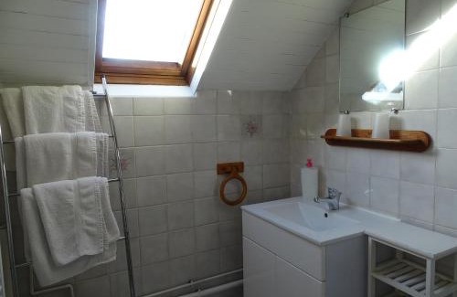 Saint-Etienne-sous-Bailleul House | Oceanfront Retreat: Trois Logements au Grandes Vignes