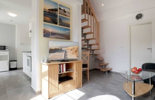 Kalkhorst Apartment | Top-Rated Troja Ferienwohnung with Ocean View Amenities