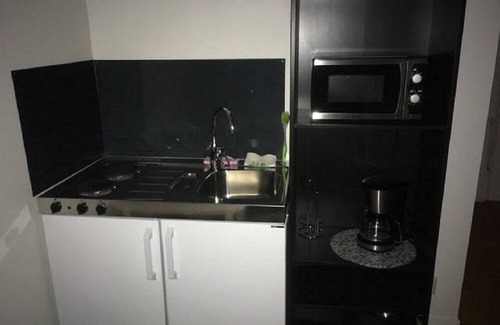 Trollhattan Bed & Breakfast | Cozy Trollhättans Bed and Breakfast with Family Amenities
