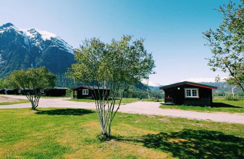 Andalsnes Other | Explore Trollstigen Resort: Pet-Friendly & Family-Oriented Retreat