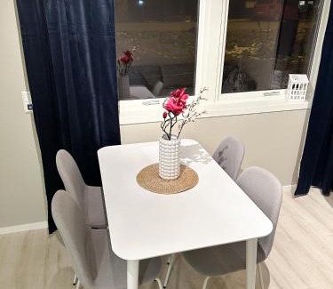 Tromsdalen Apartment | Family-Friendly Tromsdalen Aurora Apartments - Rated 9.2/10